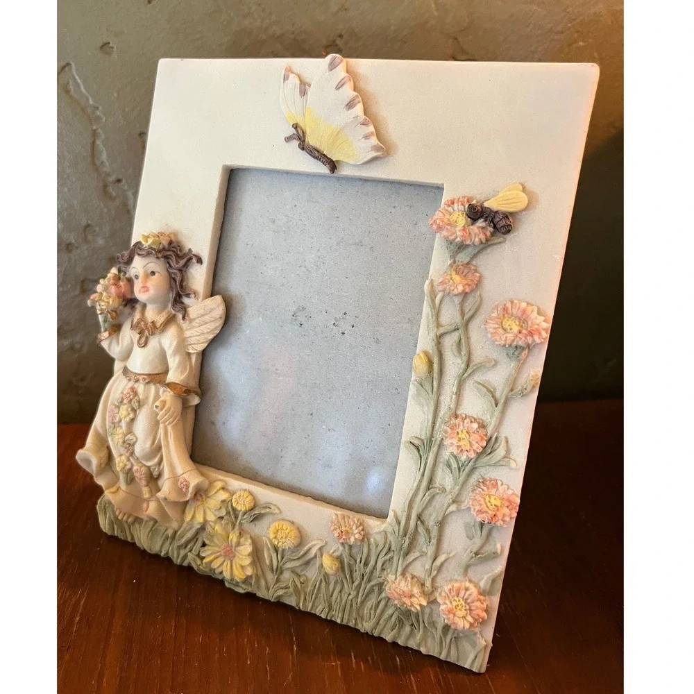 Vintage Fairy Garden Resin Frame 3D Butterfly Bee Floral 5x7 Woodland Cottage